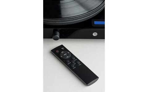 Pro-Ject Juke Box E OM5E Czarny Gramofon All-in-One z Bluetooth