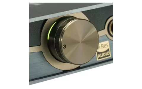 Wzmacniacz Słuchawkowy z DAC iFi Audio Zen DAC V3 knob