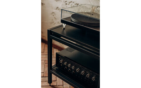 Stolik Hi-Fi Out Audio HiFi rack MODEL 030 shot