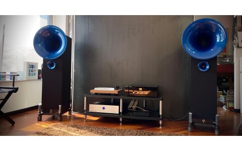 Kolumny Podłogowe Avantgarde Acoustic Uno XD G2