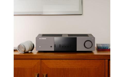 Wzmacniacz Zintegrowany Cambridge Audio EXA100W pokoju
