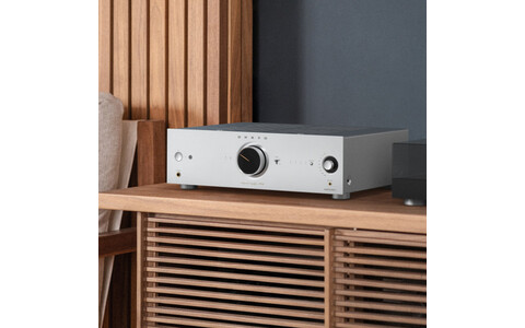 Wzmacniacz Zintegrowany Onkyo Icon A-50 Srebrny w pokoju