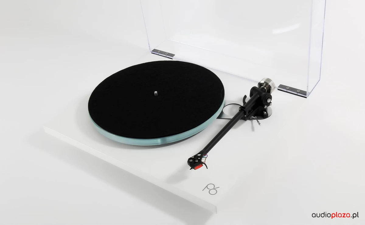 Gramofon Rega Planar 6
