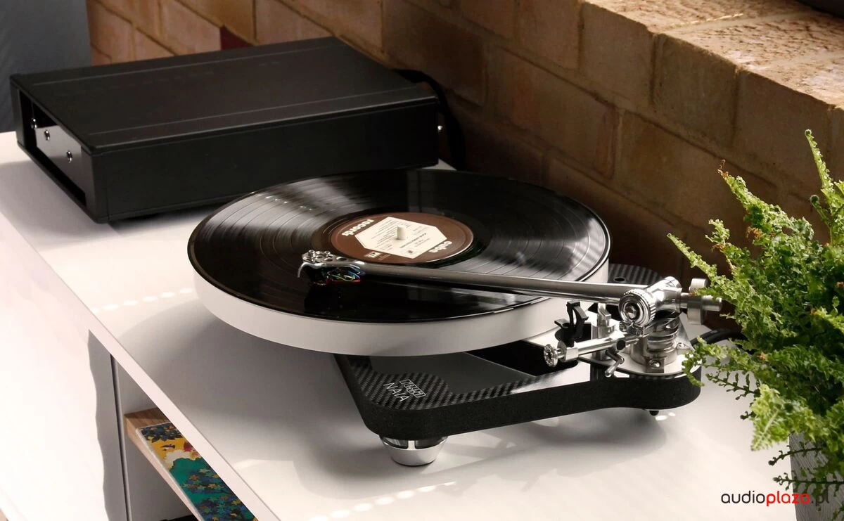 Rega RB Titanium
