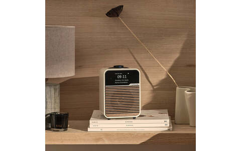 Radio FM/DAB+ z Funkcjami Sieciowymi Ruark Audio R1s Orzech
