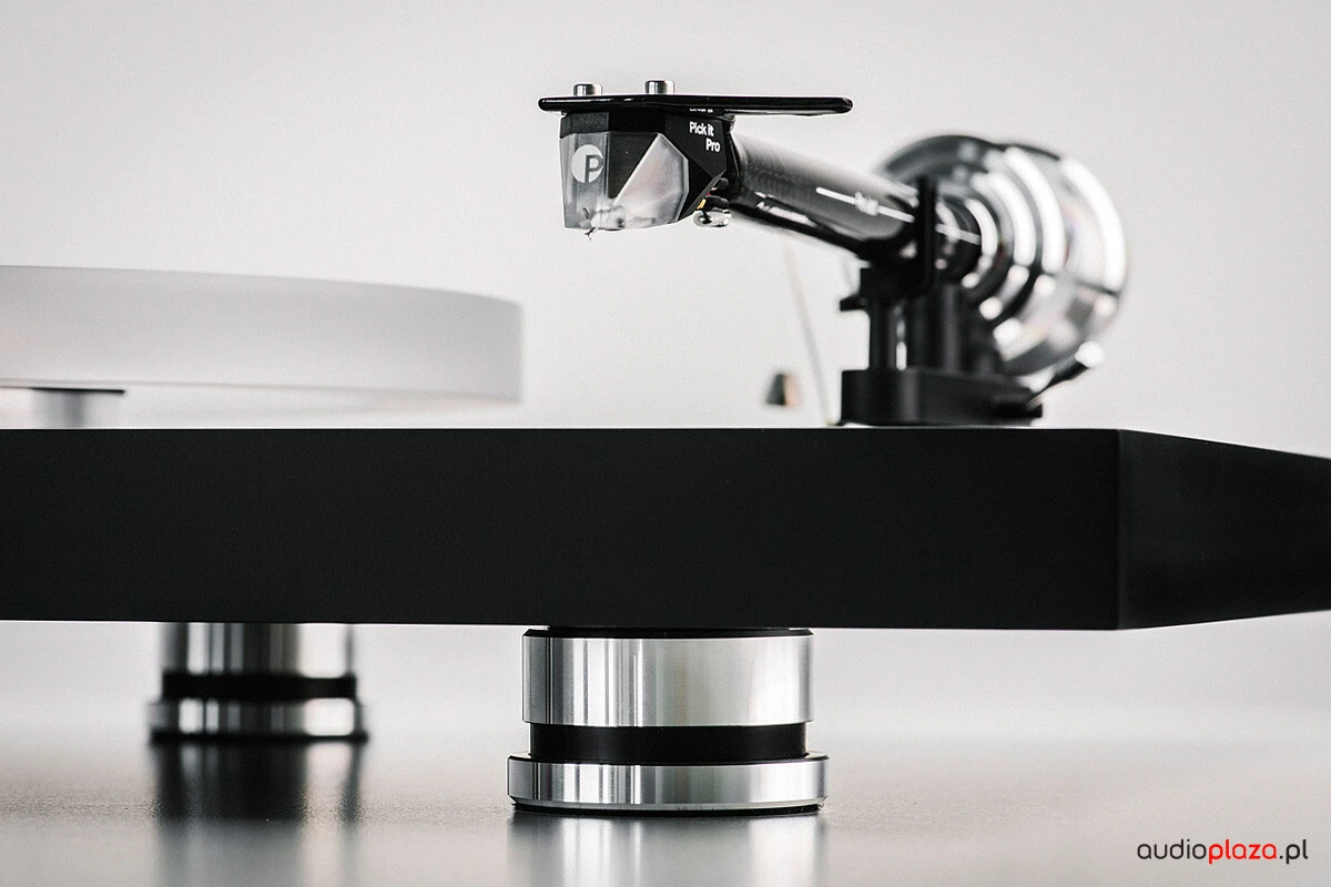 Pro-Ject Debut Reference 10